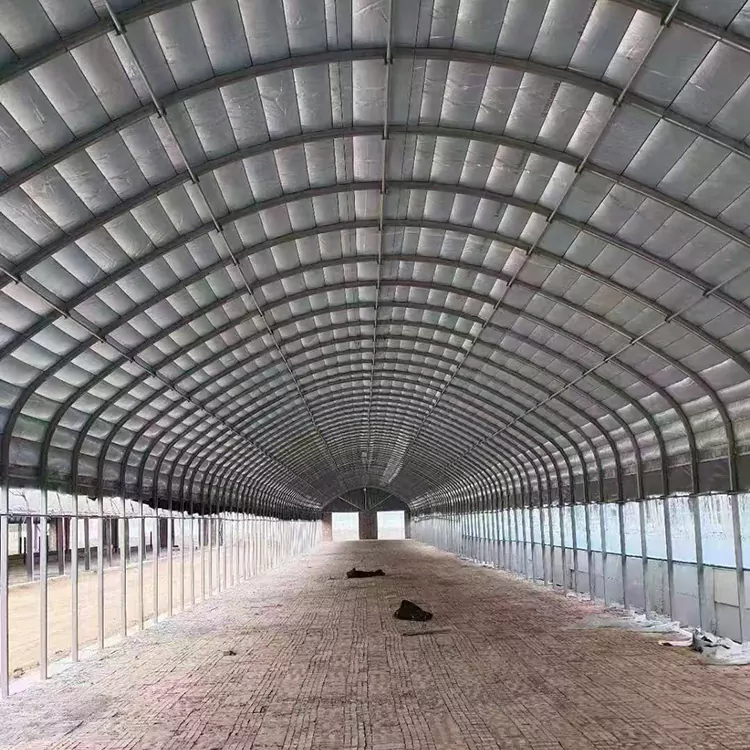 Pocinkana jeklena cev za rastlinjak